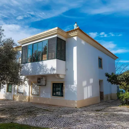 Semesterbostad Calm Paradise Close To The Faro