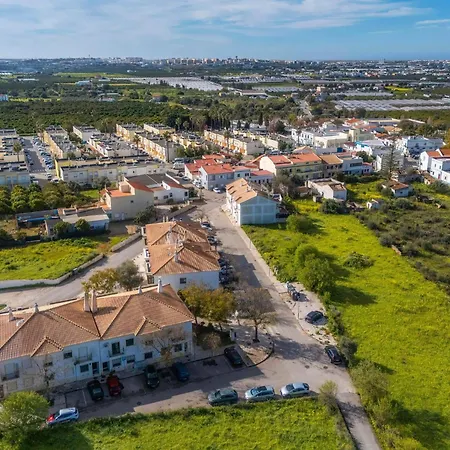 Semesterbostad Calm Paradise Close To The