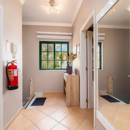 Semesterbostad Calm Paradise Close To The