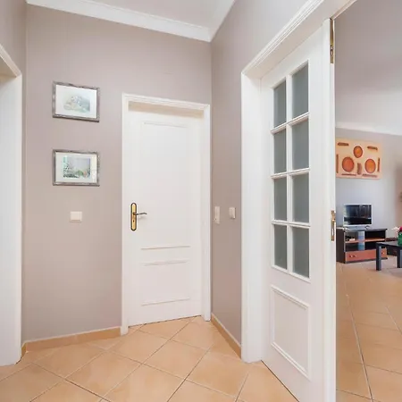 Semesterbostad Calm Paradise Close To The *